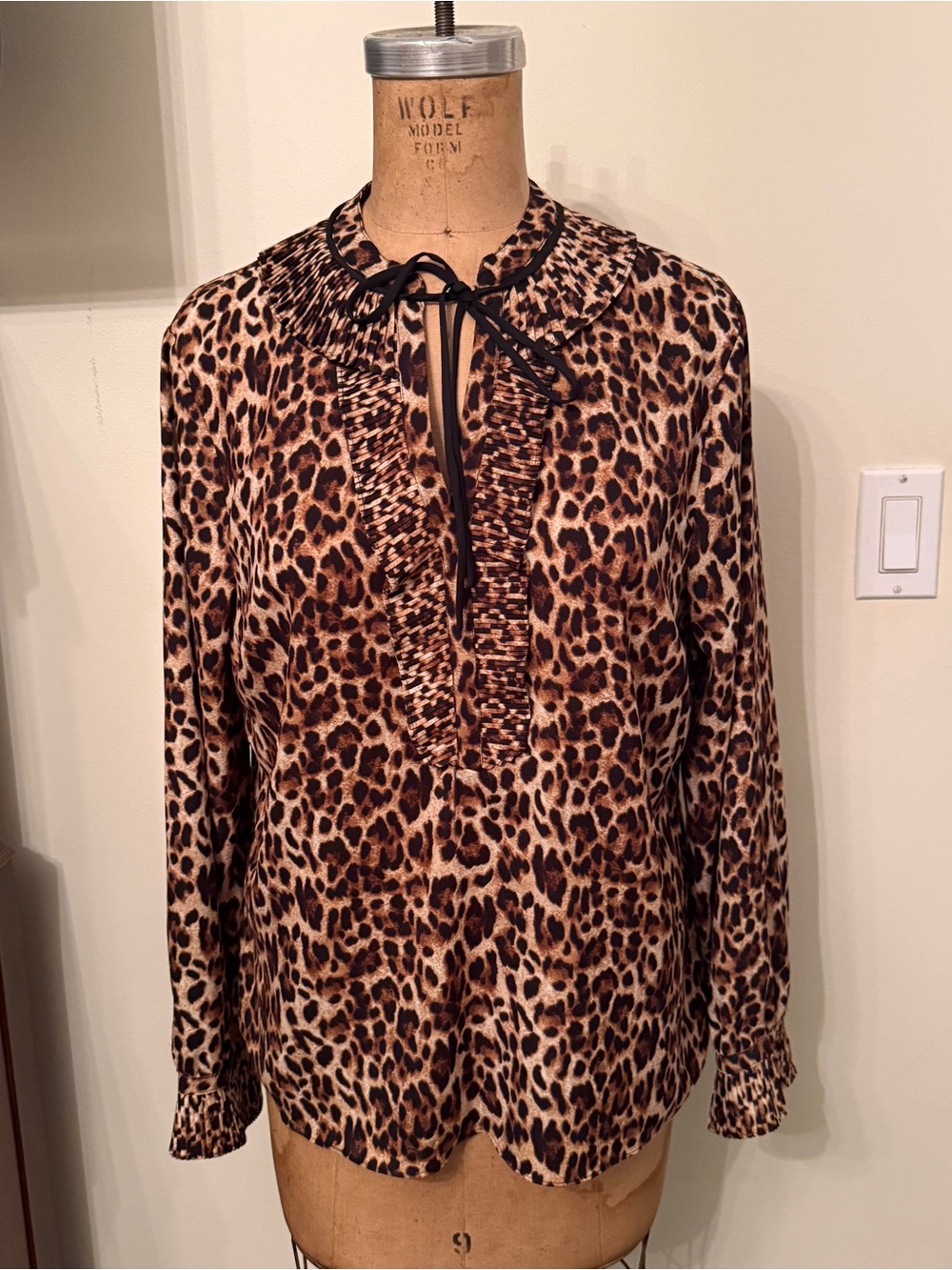 IM NYC Isaac Mizrahi Leopard Long Sleeve Blouse